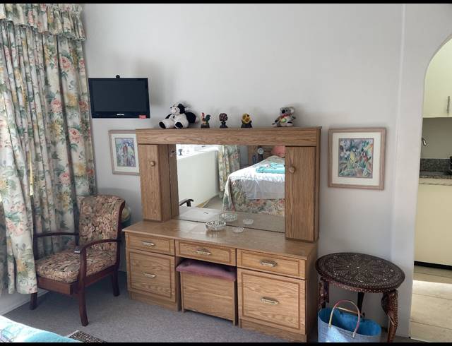 1 BEDROOM RETIREMENT UNIT FOR SALE IN ESSENWOOD